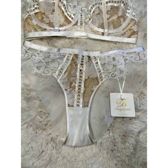Honey Birdette MOLLY🤍 White Lace Floral 2 Piece Set 34DD & Medium Brief - Picture 3 of 10